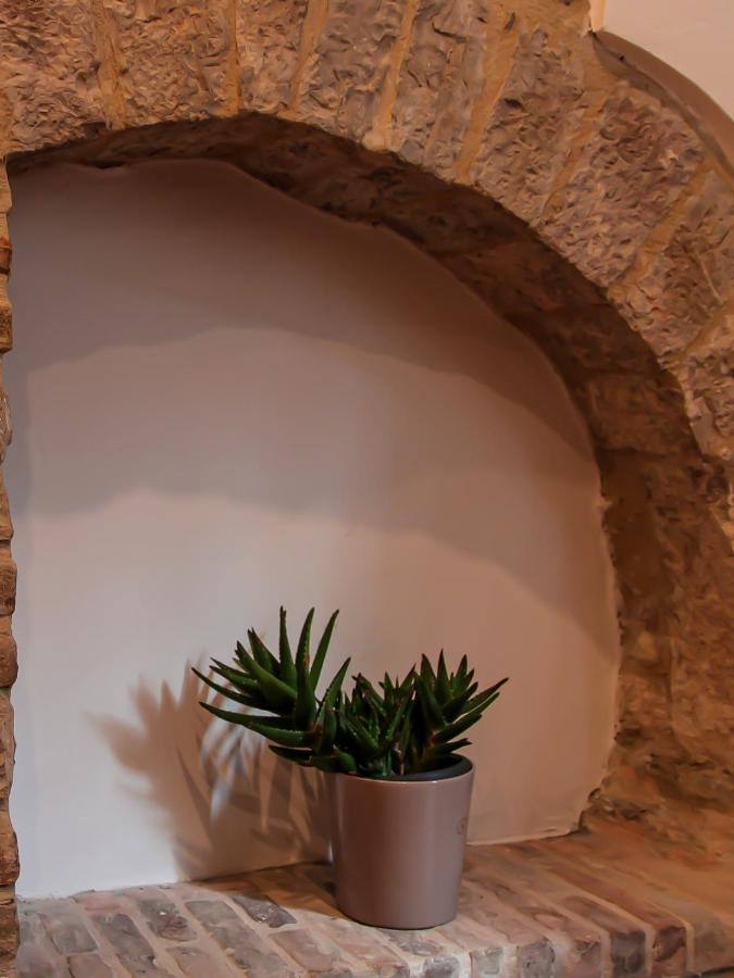 Casa Armanni - La Tua Casa Di Pietra Lägenhet Gubbio Exteriör bild